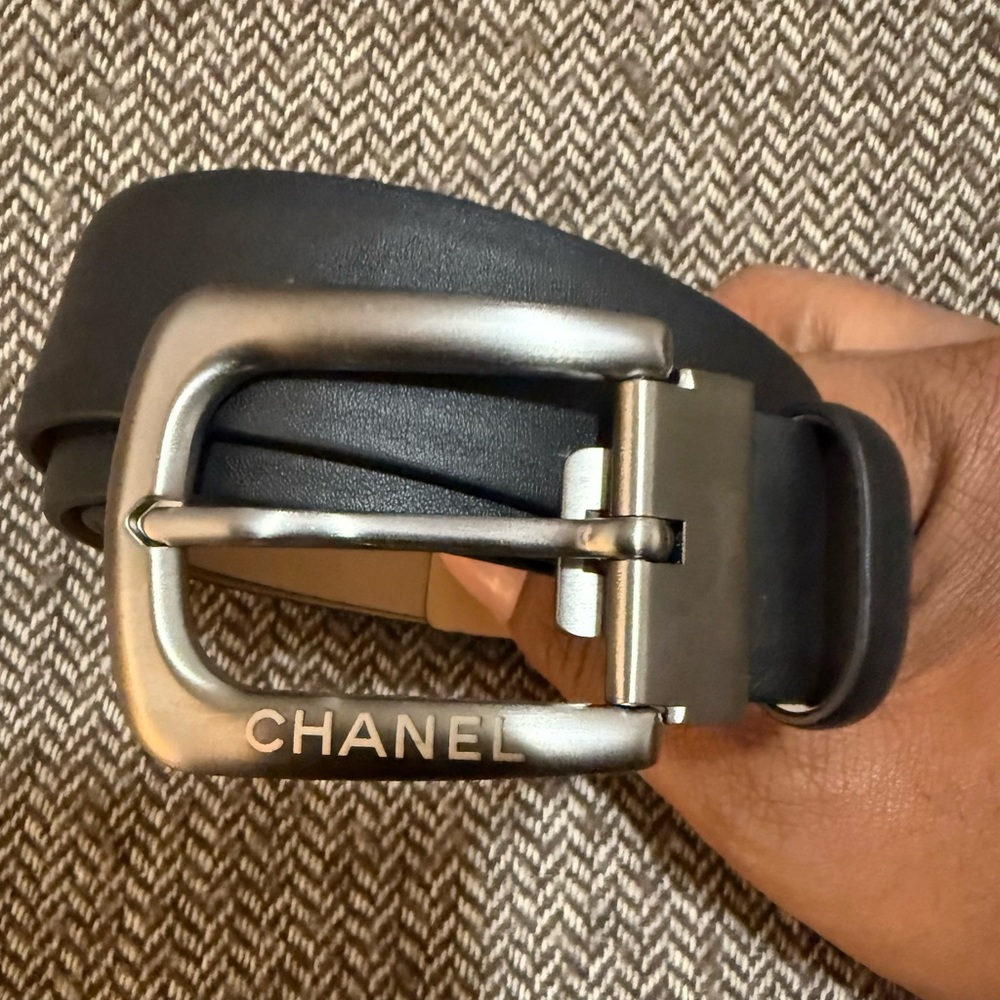 CHANEL Men’s Black Belt with Silver Buckle - Picture 2 of 6